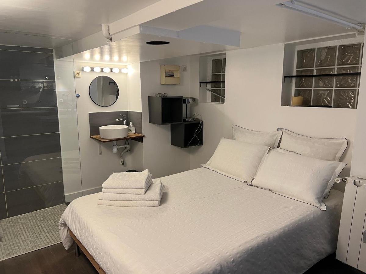 Appartamento Petit Studio De La Maison Du Bonheur - Rez De Jardin Villiers-sur-Marne Esterno foto